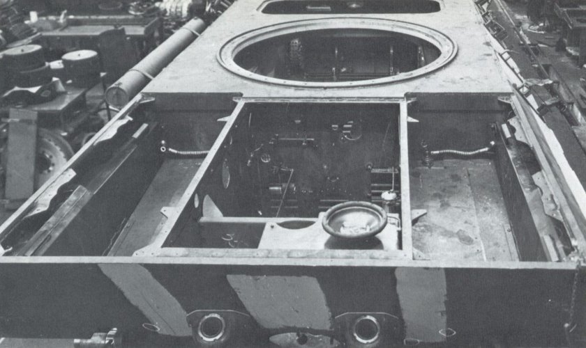 Моторное отделение танка пантера