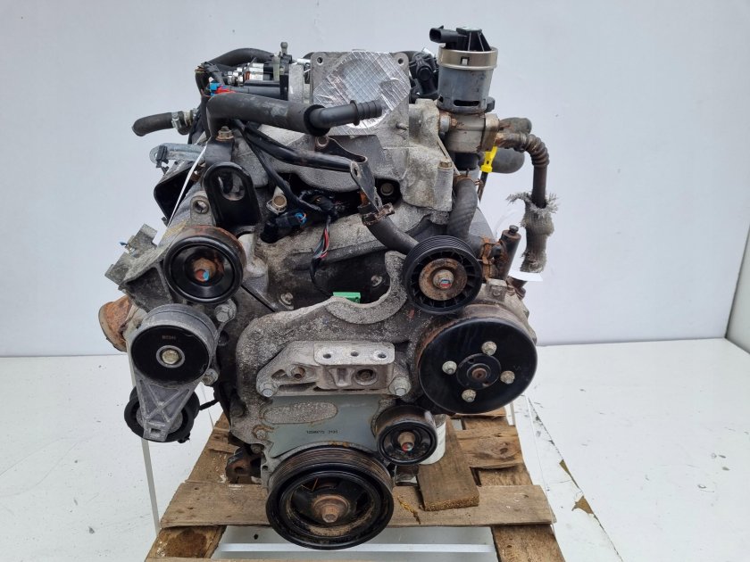 Двигатель санг енг d20dt