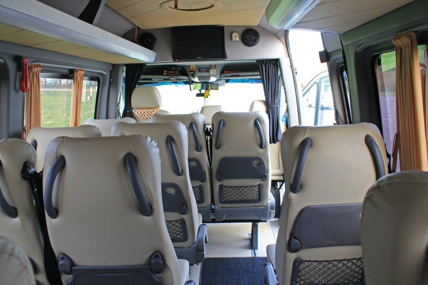 Микроавтобус Мерседес 20 мест