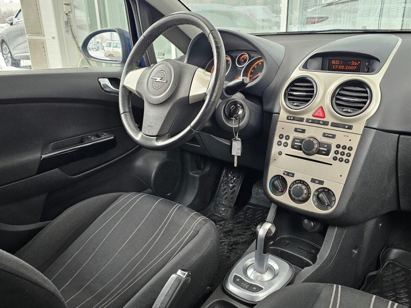 Opel corsa 2008