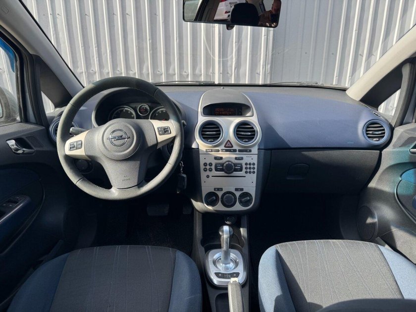 Опель корса 2007 1.2 механика