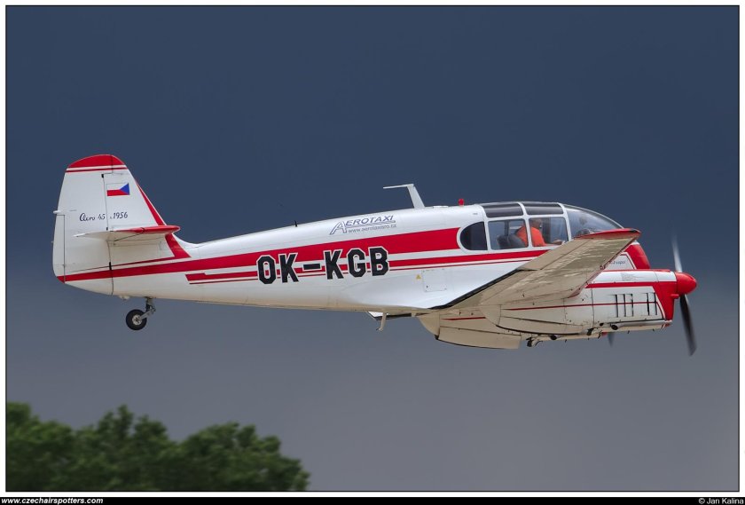 Самолёт як-18т