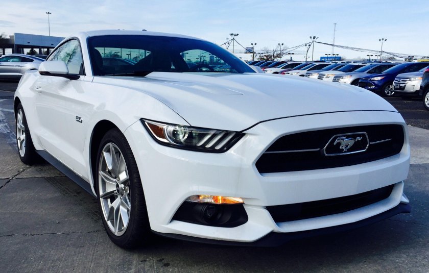 Форд Мустанг 2015