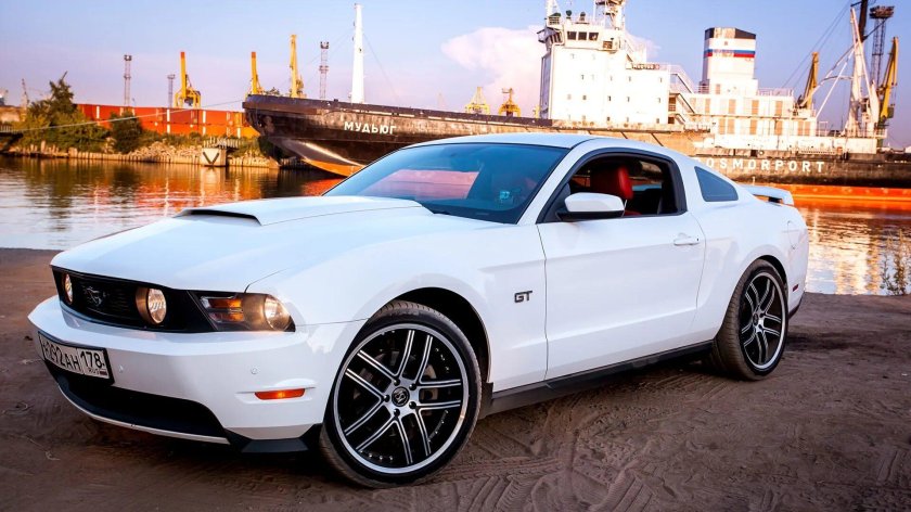 Форд Мустанг 5 Рестайлинг