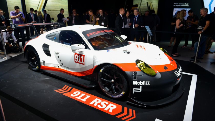 Porsche 911 RSR le mans