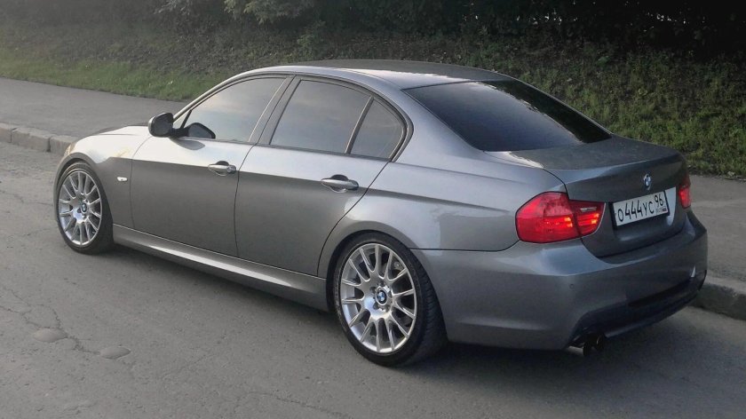 BMW 325i e90