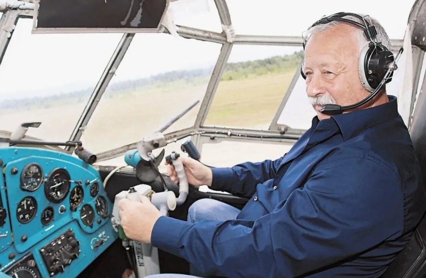 Якубович пилот