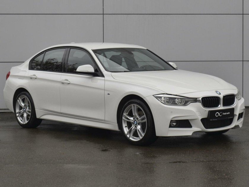 БМВ 3 серии 2017 года