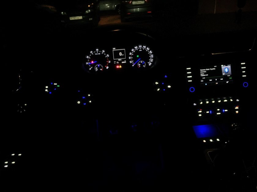 Skoda Octavia a7 салон ночью