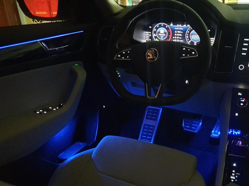 Подсветка салона Шкода Рапид 2021