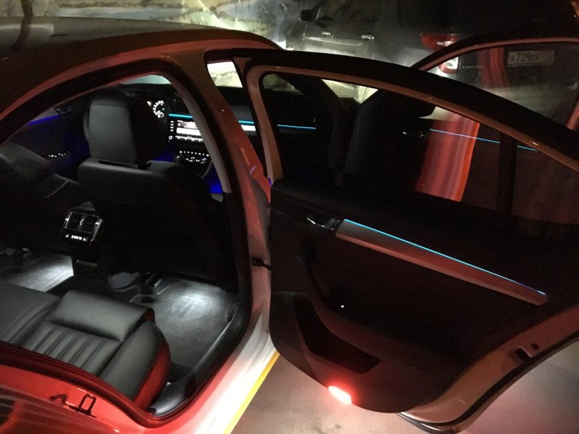 Подсветка салона Шкода Октавия а8