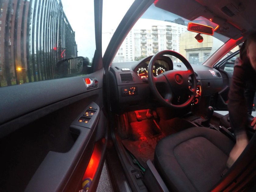 Подсветка салона Шкода Октавия тур