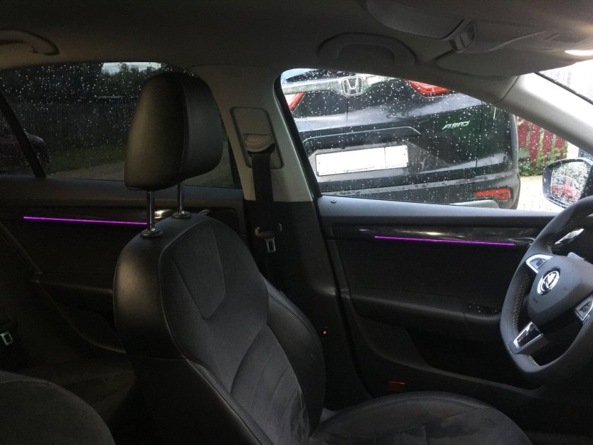 Подсветка салона Шкода Октавия а8