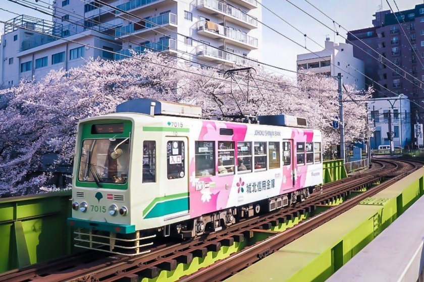 Надземное метро Токио