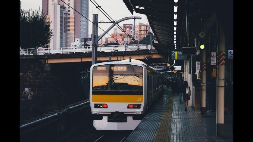 Поезда монорельс Токио