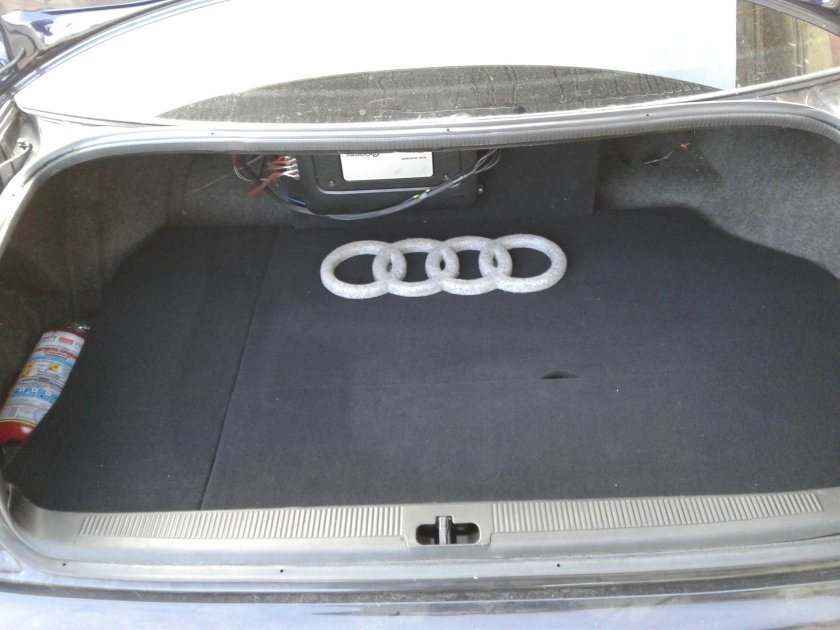 Багажник Ауди а6 с4 седан