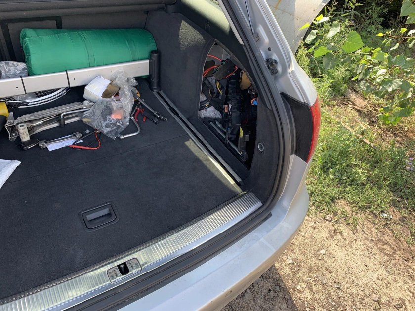 Багажный отсек Ауди а6 с5 Авант