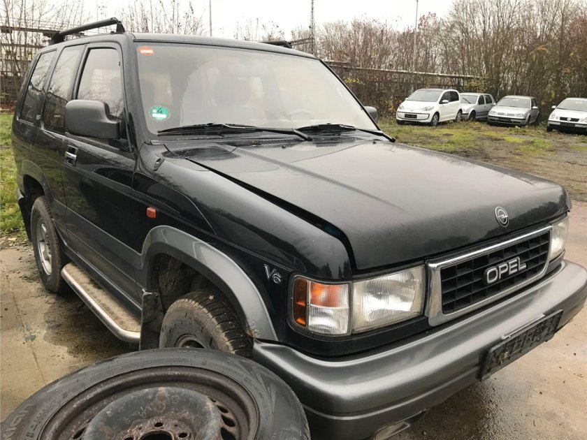 Опель Монтерей 1