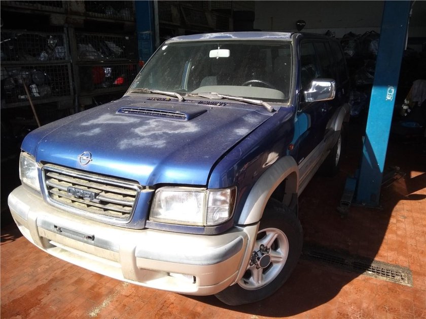 Опель Монтерей