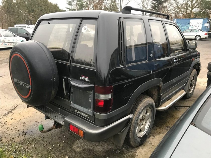 Опель Монтерей 1