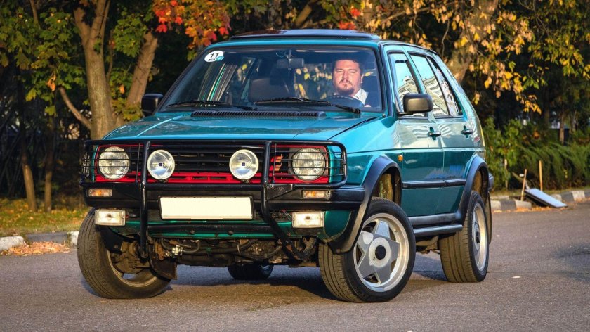 VW Golf Country