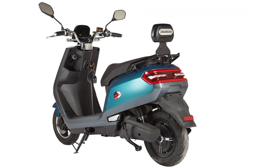 Китайский электроскутер