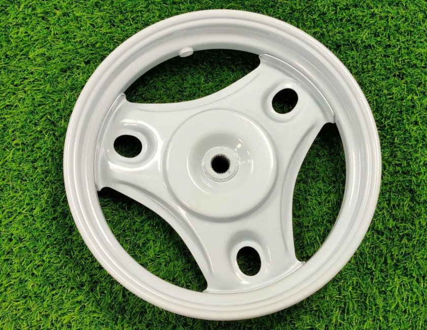 Широкий диск r10 на скутер