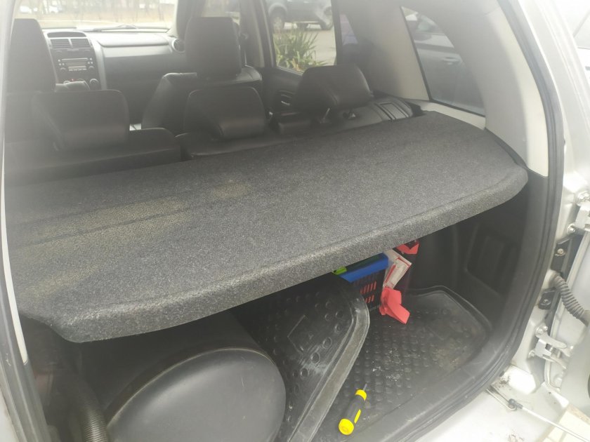 Полка багажника Suzuki Grand Vitara