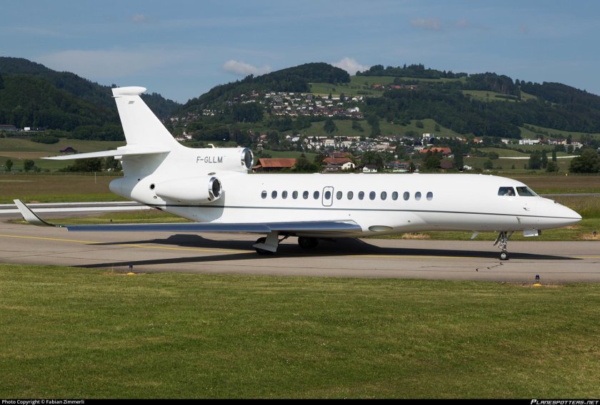 Самолет Dassault Falcon 8x