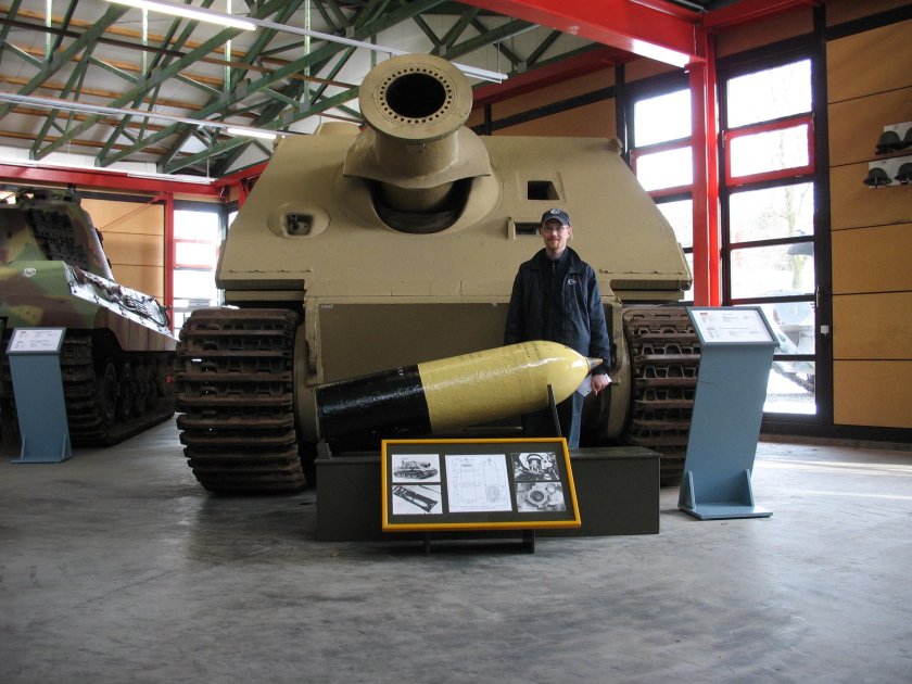 САУ Штурмтигр Калибр 380-мм