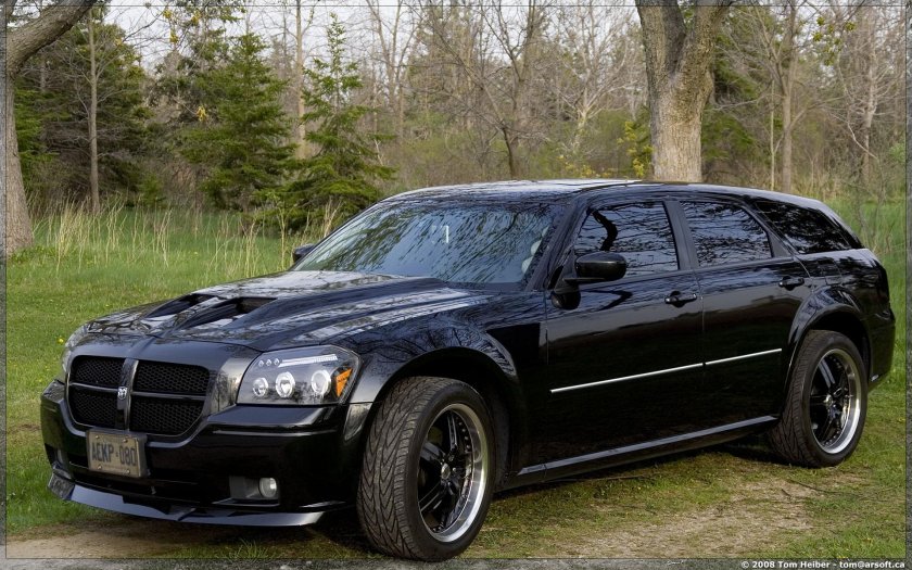 Dodge magnum srt 8