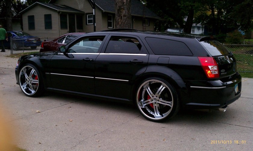 Dodge Magnum универсал