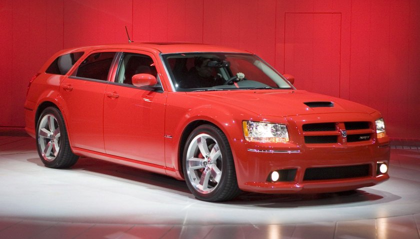 Dodge magnum srt8 2008