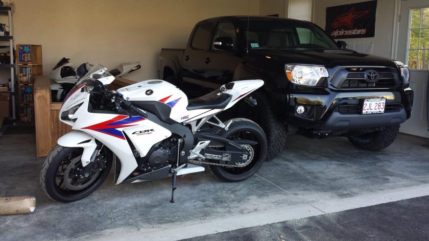 Мотоцикл Toyota