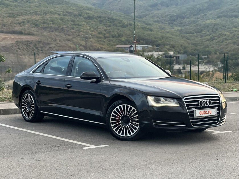 Audi a 8 long