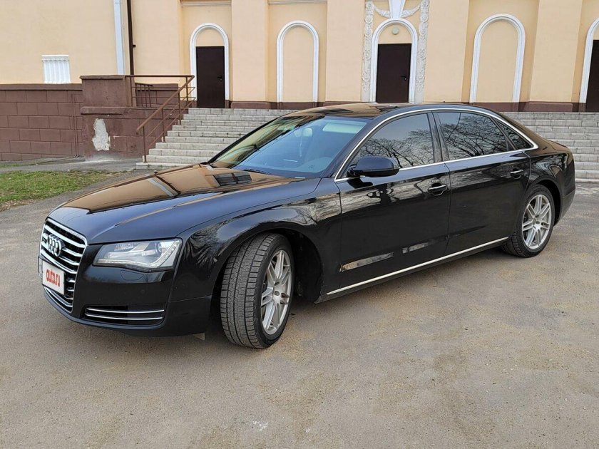 Ауди а 8 2011