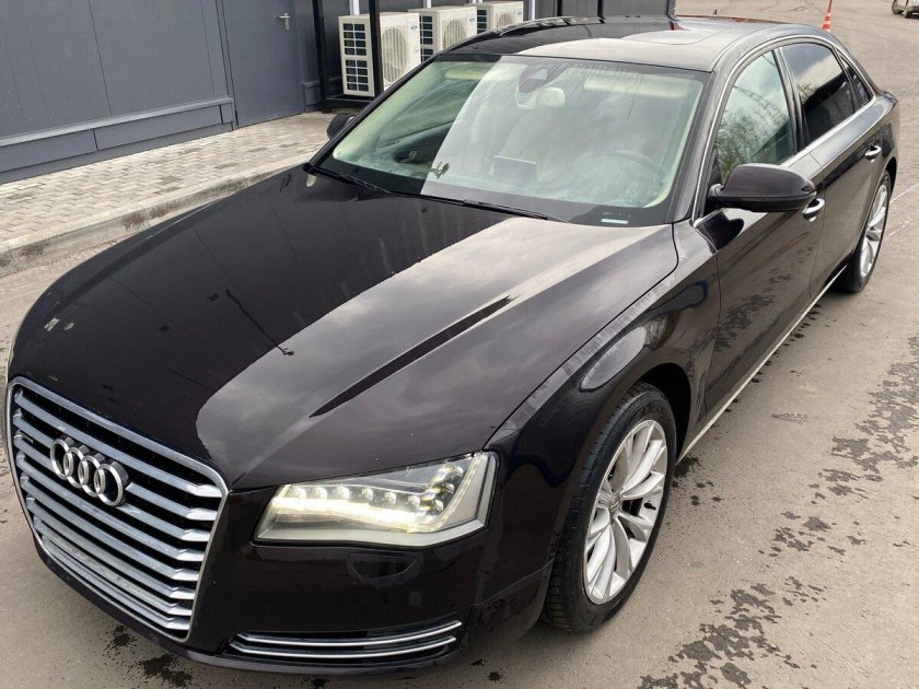 Audi a8 d4 long Black