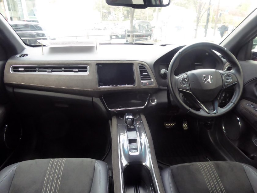 Honda Vezel 2017 салон