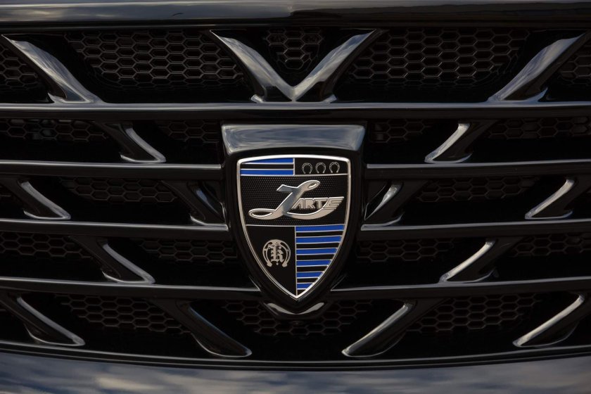 Infiniti шильдик QX 80