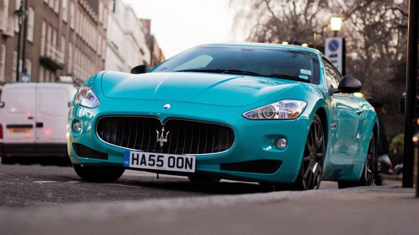 Голубая Мазератти