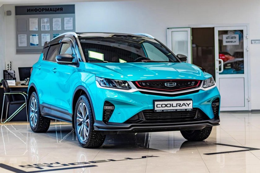 Geely Coolray бирюзовый