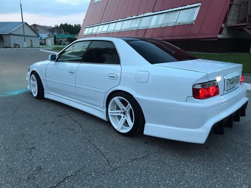 Тойота Чайзер 100 белый