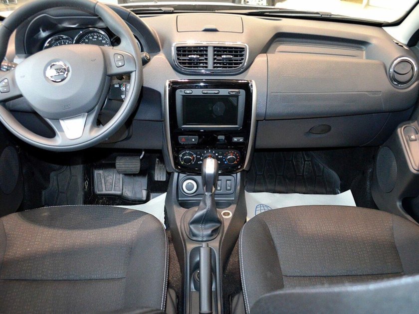 Nissan Terrano Elegance Plus