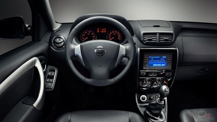 Nissan Terrano 2017 салон