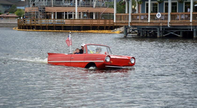 Автомобиль амфибия тритон