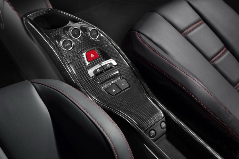 Ferrari 458 Spider салон