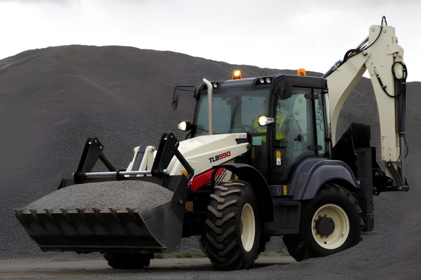 Экскаватор-погрузчик Terex TLB 990