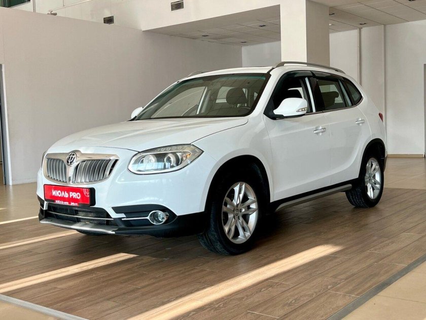 Автомобиль бриллианс