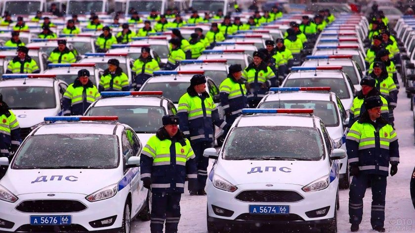 Полицейская машина