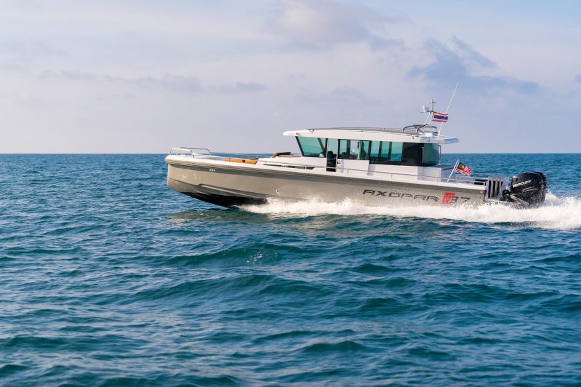 Axopar 37 cabin brabus